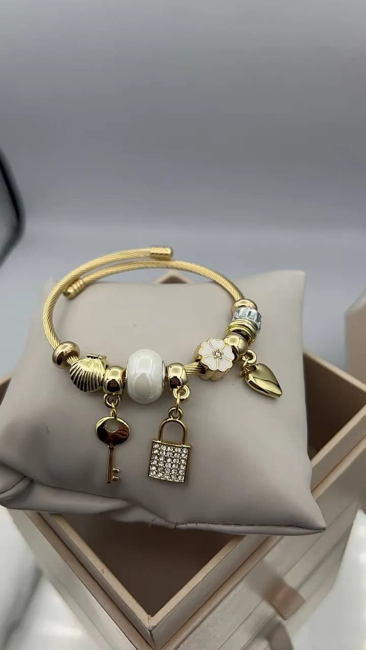 Thumbnail for Bracelets Pandora BIBELOT 2025